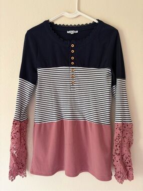 White Birch Navy, White & Dusty Rose Lace-Trim Henley XL Shirt Sweater